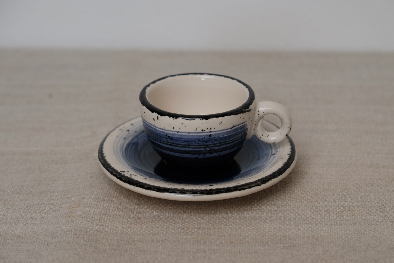 Skodelica za črno kavo s podstavkom - slika 5