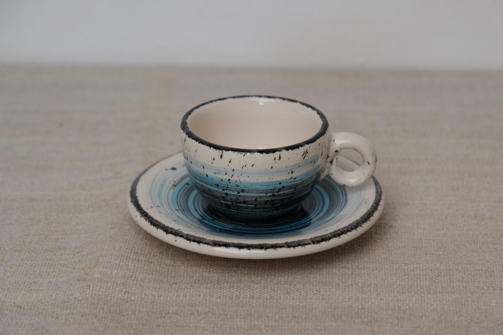 Skodelica za črno kavo s podstavkom - slika 4