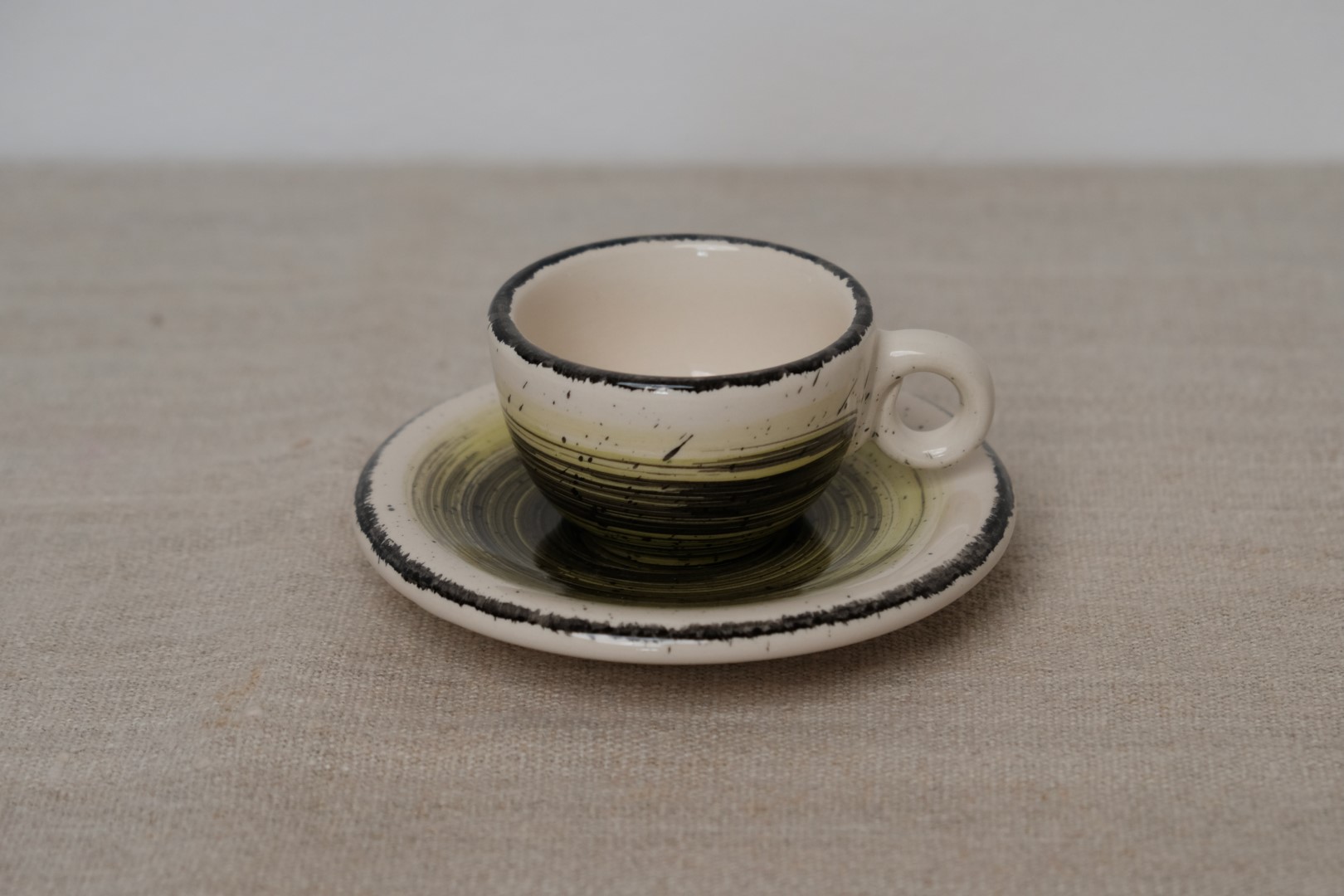 Skodelica za črno kavo s podstavkom - slika 3