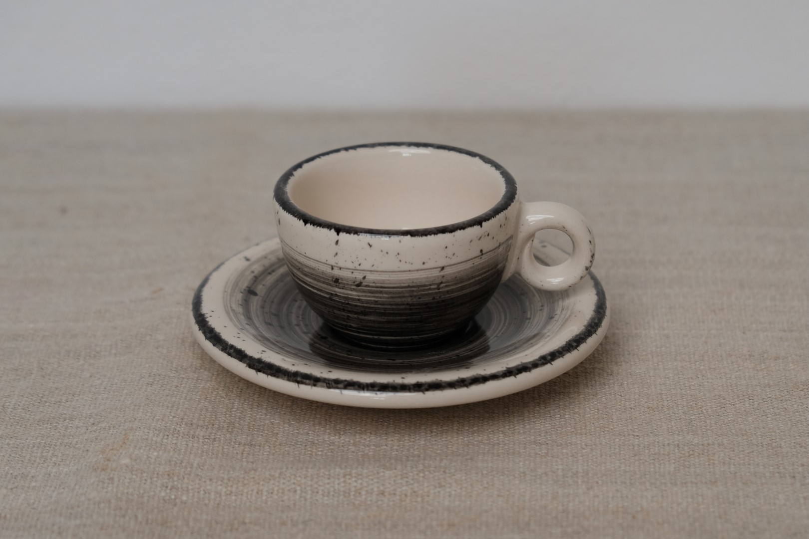 Skodelica za črno kavo s podstavkom - slika 2